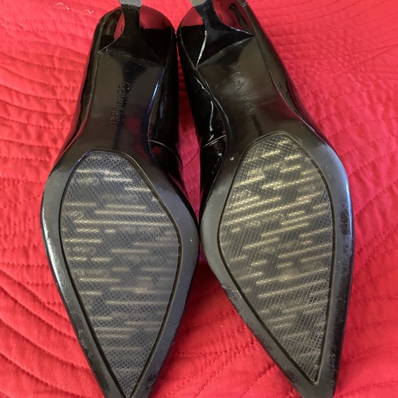 Black Pumps - Picture 5 of 5